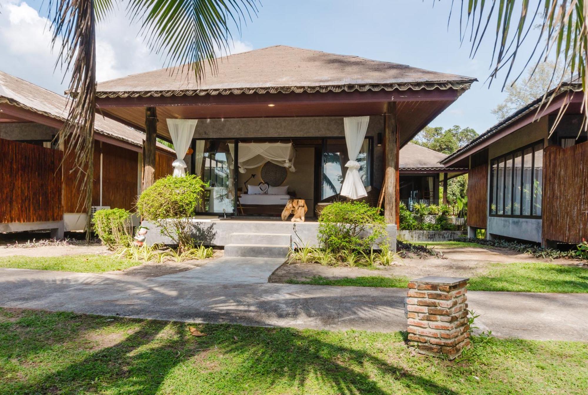 Taman liburan Long - Sha Extra 3*