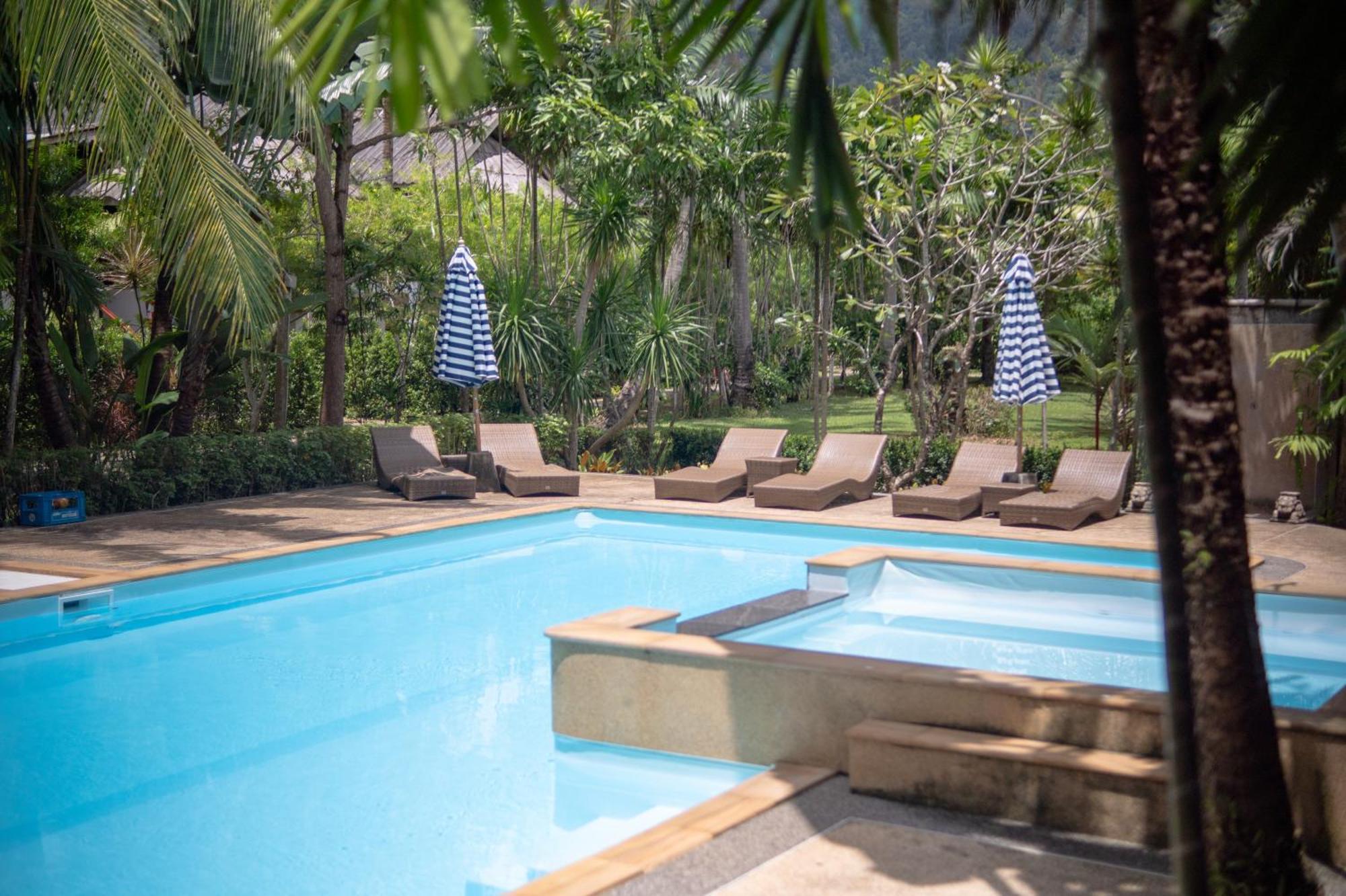 Taman liburan Long - Sha Extra Koh Lanta